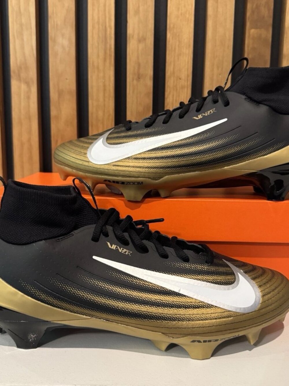 SIZE 10 - Nike Vapor Pro 1 Black Gold White Football Cleats FB3298-003 360 NEW